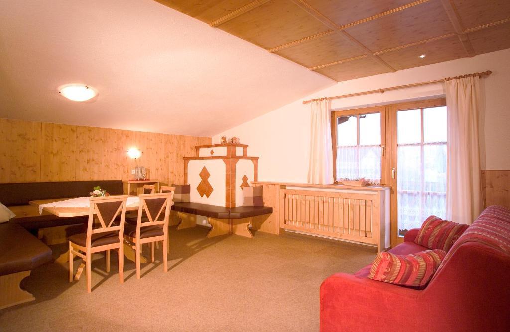 Gstreinhof Langenfeld Ruang foto