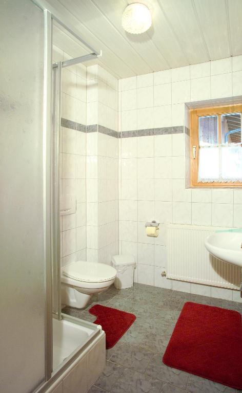 Gstreinhof Langenfeld Ruang foto