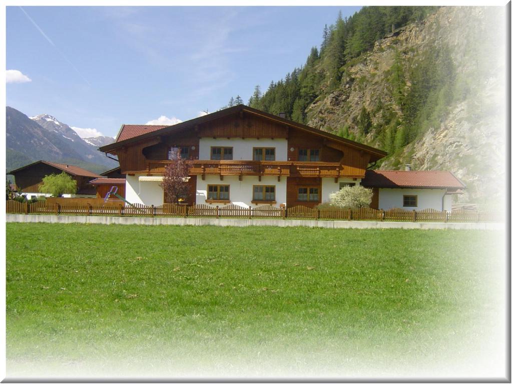 Gstreinhof Langenfeld Ruang foto
